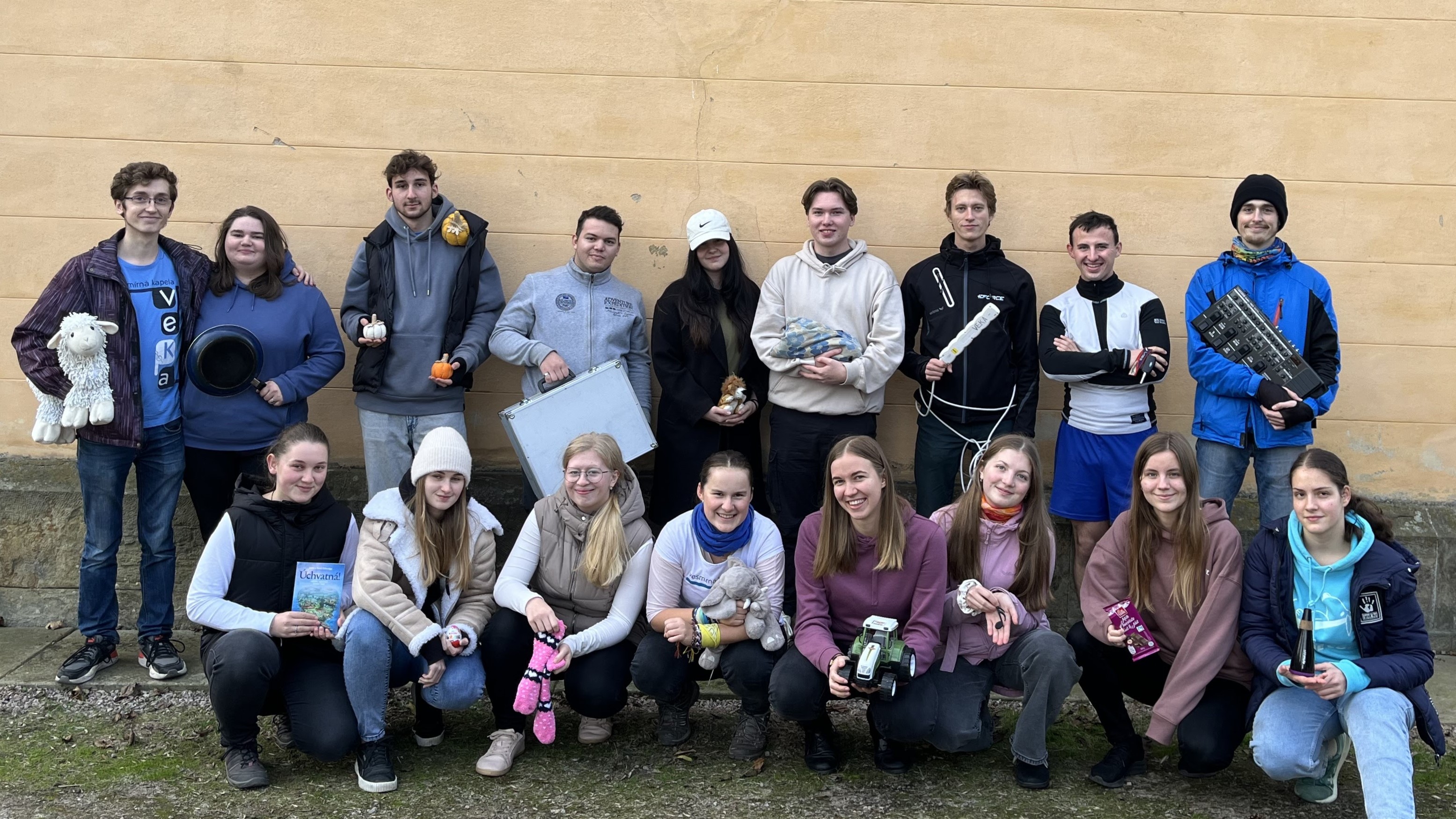 Vesmírná kapela s atributy